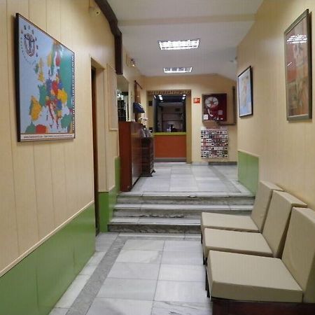 Nuria Hostal Madrid Extérieur photo
