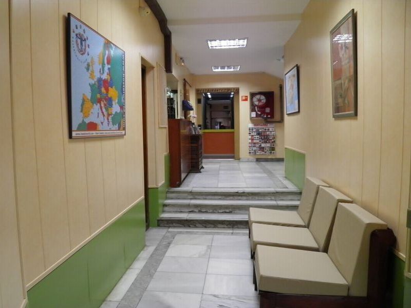 Nuria Hostal Madrid Extérieur photo